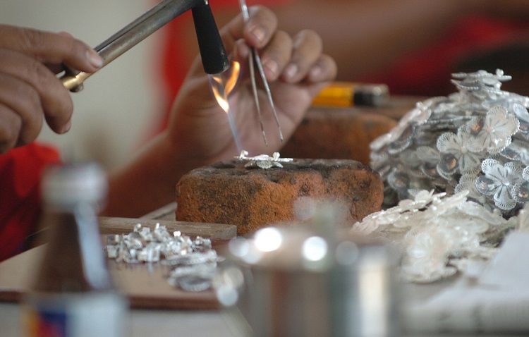 Sentra perak Kotagede Yogyakarta, Sumber: investor.id